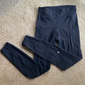 Lululemon black pant leggings yoga size 4 with pockets NWOT